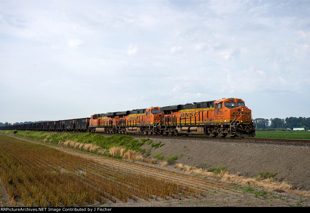 BNSF 6705